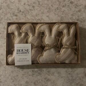 “New” House & Garden Striped & Solid Bunny Garland
